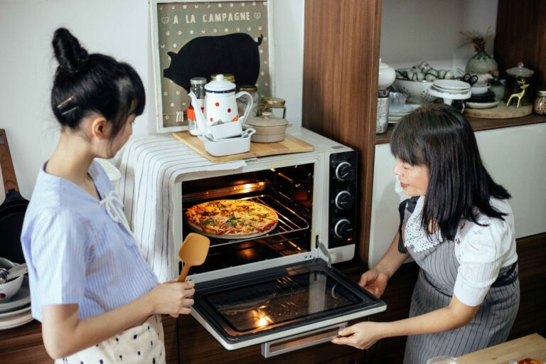 What To Look For When Buying A Rotating Electric Pizza Oven